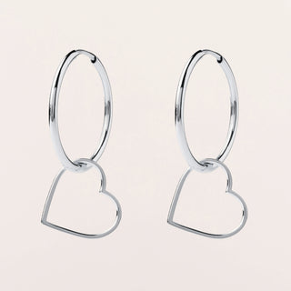 Orecchini a cerchio in argento 925 con elemento a cuore
