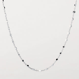 Collana in argento 925 con catena sottile e dettagli sfaccettati minimal design