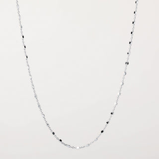 Collana in argento 925 con catena sottile e dettagli sfaccettati minimal design