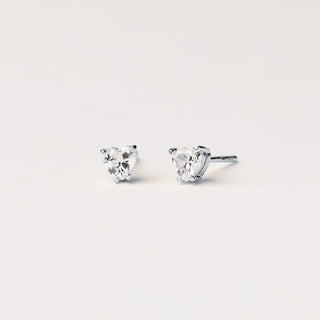 Orecchini in argento 925 con zircone taglio cuore punto luce