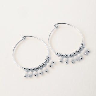 Orecchini a cerchio 2 cm in argento 925 placcato oro con pendenti decorativi in Agata Bianca