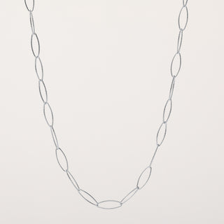 Collana in argento 925  dal design minimal.