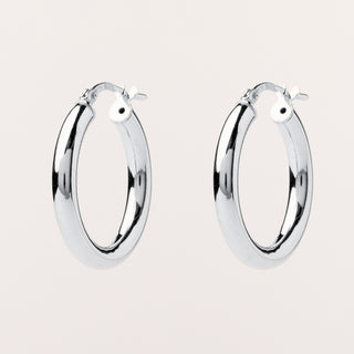 Orecchini Argento intrecciati eleganti e luminosi.