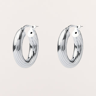 Orecchini Argento lavorati dal design elegante.