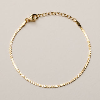 bracciale donna oro sottile elegante | gioiello elegante minimal in oro