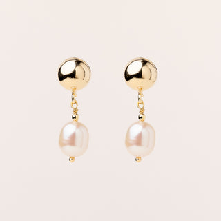 Orecchini lobo con perla d'acqua dolce pendente oro 2,5 cm