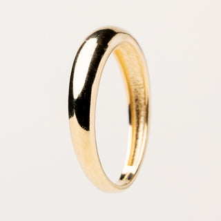 Anello bold statement oro design moderno