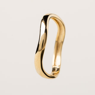 anello oro onda design