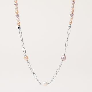 Collana lunga con perle d’acqua dolce multicolor