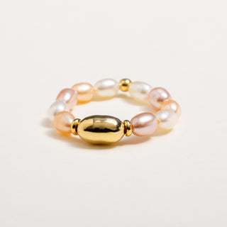 Anello regolabile con perle d’acqua dolce multicolor