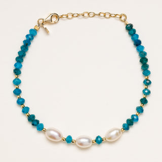 Bracciale con pietre di apatite e perle d’acqua dolce in argento placcato oro