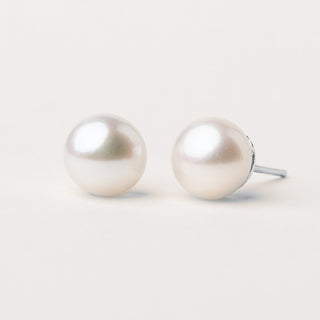 Orecchini a lobo in argento 925 placcato rodio con perle d’acqua dolce