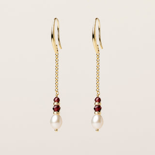 Orecchini in argento 925 dorato con granato naturale dal design geometrico essenziale.
