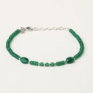 Bracciale in argento 925 Rodiato con cristallo verde dal design geometrico essenziale.