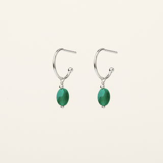 Orecchini in argento 925 Rodiato con cristallo verde dal design geometrico essenziale.