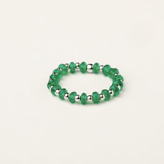 Anello in argento 925 Rodiato con cristallo verde dal design geometrico essenziale.