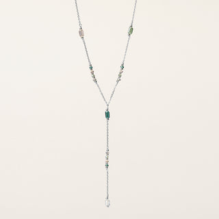 Collana in argento 925 Rodiato con cristallo dal design geometrico essenziale.