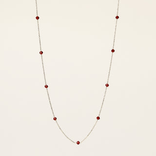 Collana in argento 925 Rodiato con cristallo rosso dal design geometrico essenziale.