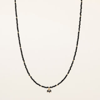 Collana in argento 925 dorato con spinello naturale dal design geometrico essenziale.