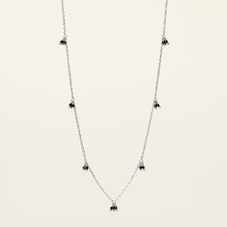 Collana in argento 925 Rodiato con spinello naturale dal design geometrico essenziale.