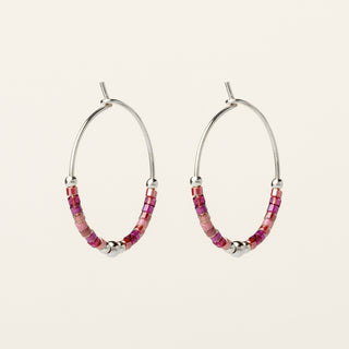 Orecchini in argento 925 Rodiato con miyuki dal design geometrico essenziale.