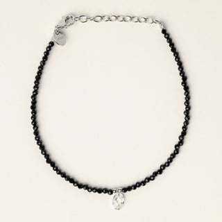 Bracciale in argento 925 Rodiato con spinello naturale dal design geometrico essenziale.